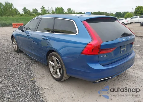2019 Volvo V90 T6 R-Design z USA, uszkodzony, nr VIN YV1A22VM2K1084934